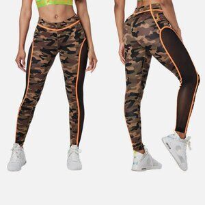 Zumba WEAR Active Leggings Sz XS Womans We Move The World Mesh Panel Camouflage
